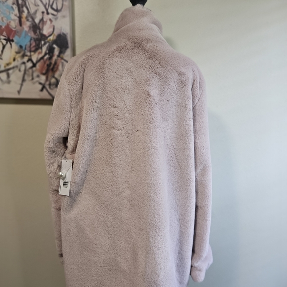 JustFab Blush Teddy Jacket - Picture 7 of 9